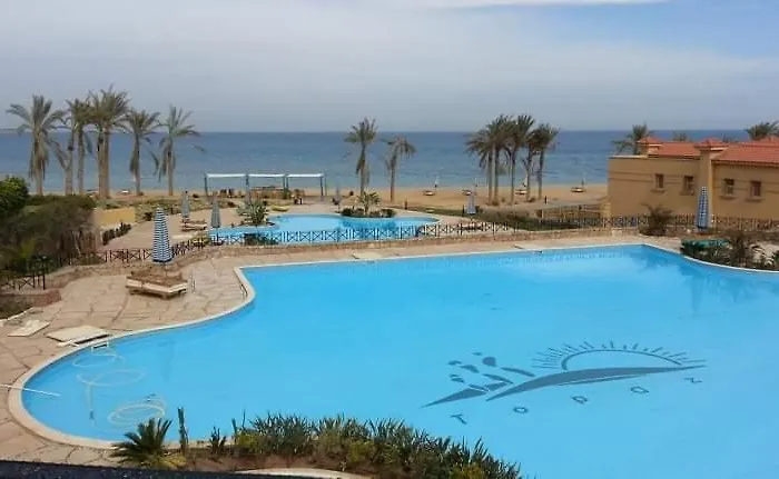 العين السخنة لاڤيستا توباز