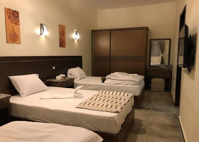 Room In Condo - Dahab Motel, Triple Room With 3 Beds Walking Distance To The Beach