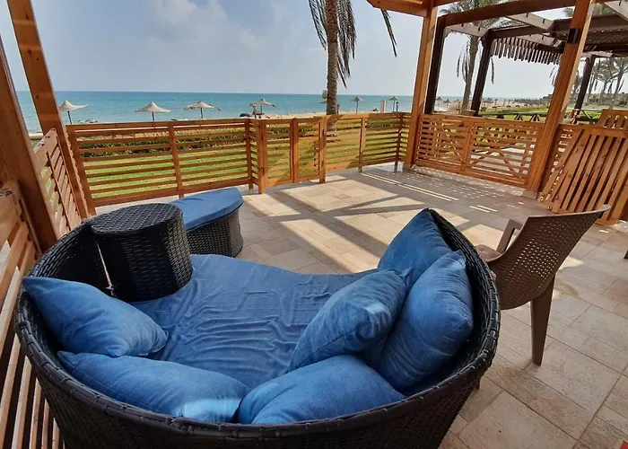 Stunning 1st Row Seaview 2-Bed Villa at Sokhna! فيلا ملكية صف اول على البحر منتجع ستيلا سي فيو السخنة