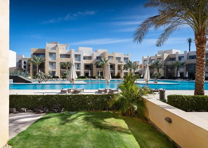 Jazzy 1Bdr W Outdoor Pool View Terrace Free Pool & Beach Access