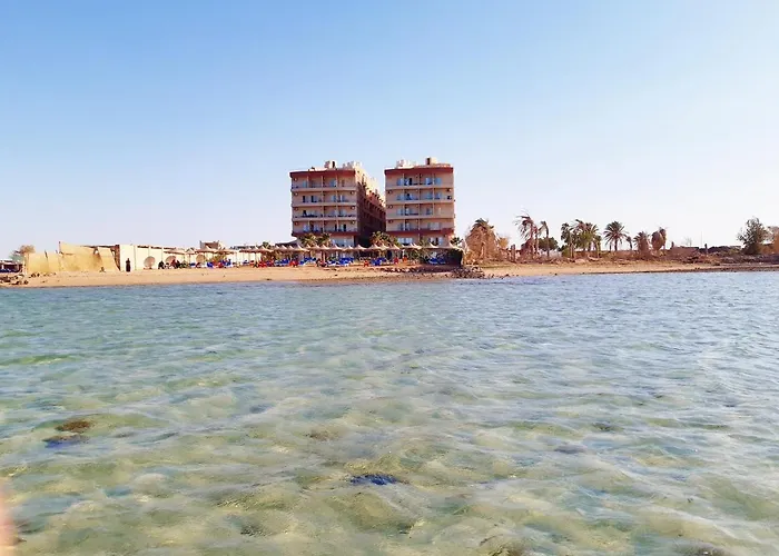 Studio Flat With Balcony, Free Access To Beach And Pools At Casablanca Beach