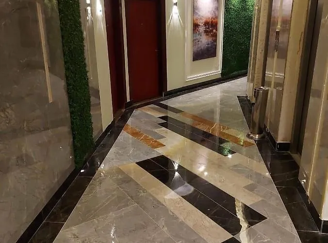 Green House Hotel