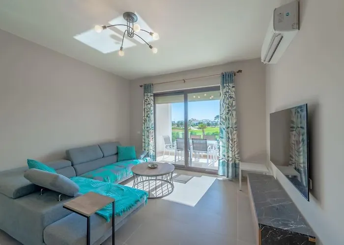 Bright 2-Bedroom Apartment With Golf Course & Pool View L Cyan, El Gouna