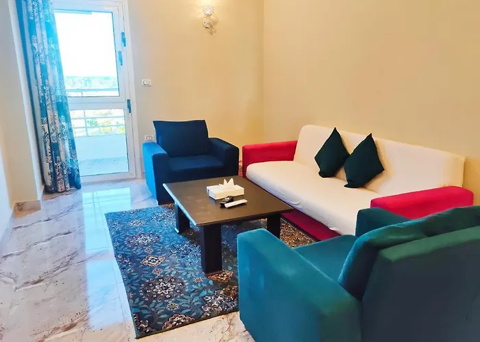 Dolphin Hotel