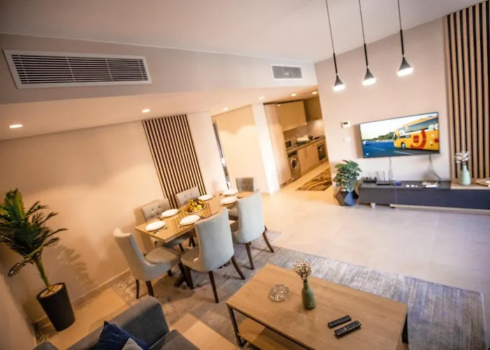 Luxurious Sea View 2 Bedroom & Private Garden To The Pool At Mangroovy