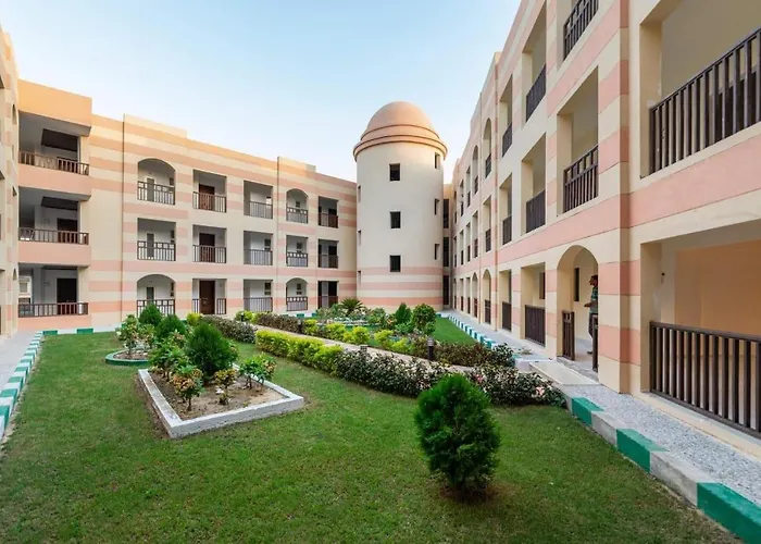 Marina City Port Ghalib Chalet