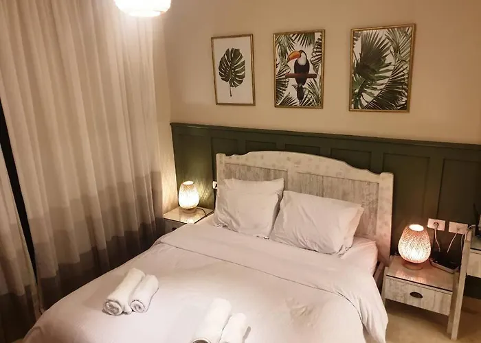 Mangroovy - 1Br Gf +2 Wall Beds Garden & Pool View