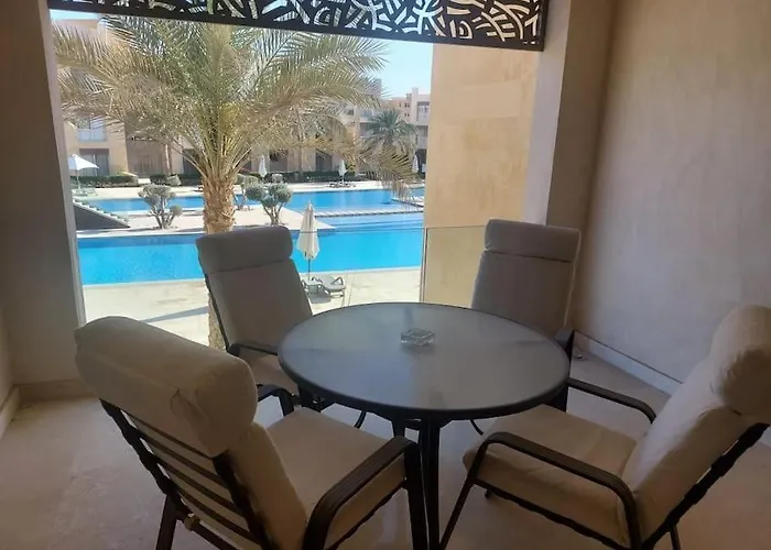 Mangroovy - 2Br La Blanca Pool View