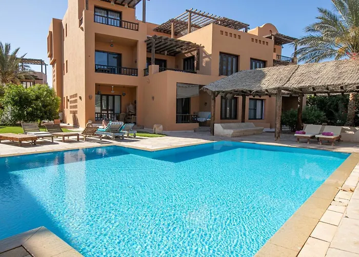 Stylish 2Br Condo In El Gouna I Pool & Beach Access