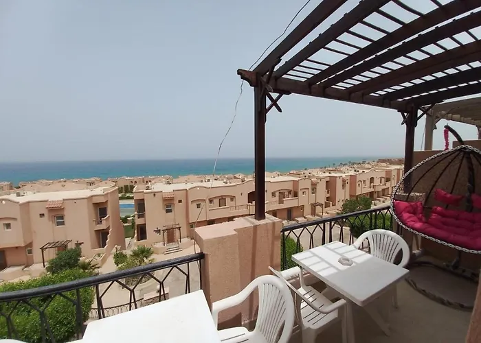 Sea Breeze شاليه مواجة للبحر Empire Resort العين السخنة