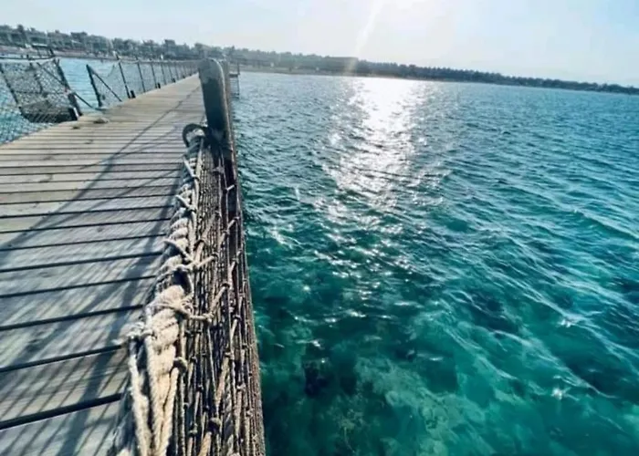 شاليه بقريه بلو باي اسيا العين السخنه للعائلات