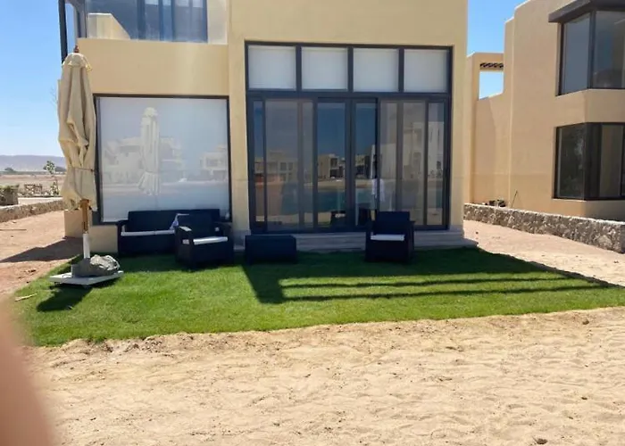 Emos Villa