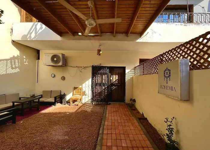 Bohemiahouse - Duplex By The Sea