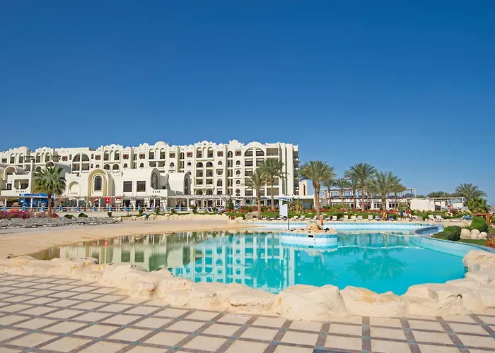 Buki-Gravity-Homes, Spacy Beachfront Apartment In 5 Star Hotel Gravity Sahl Hasheesh- For Guests With Nonegyptian Passports