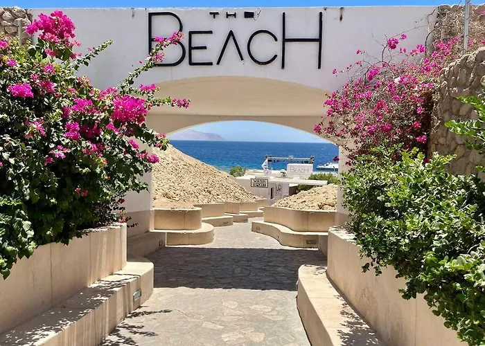 Azure Retreat - Private Luxury Sea View Apartment