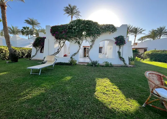 Villa Domina Coral Bay