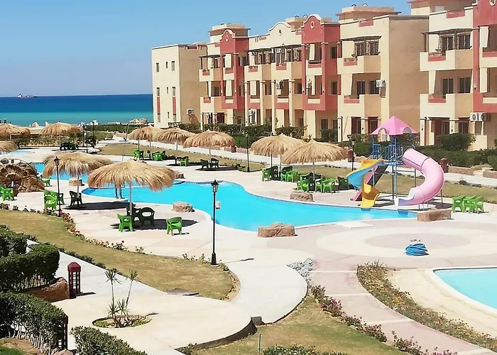 شاليه على البحر بلاسيرينا راس سدر