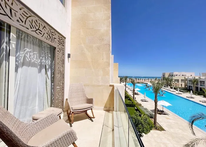 Embellished 2Bdr Penthouse Mangroovy Free Pool & Beach