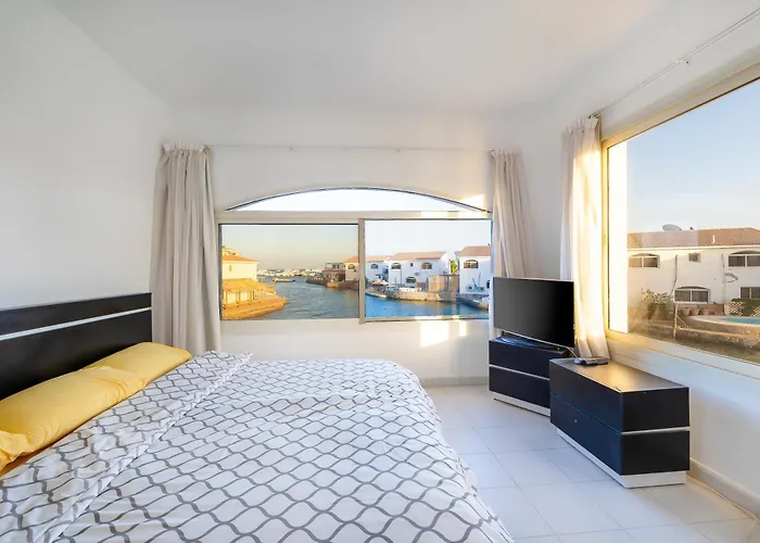 Aden Beach - Sea View Room - أجانب فقط