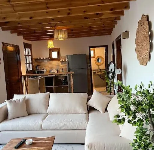 A Sunny Bohemian Chalet In Dahab