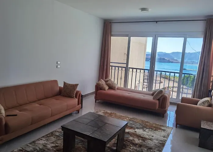 Luxury Seaview Apartment