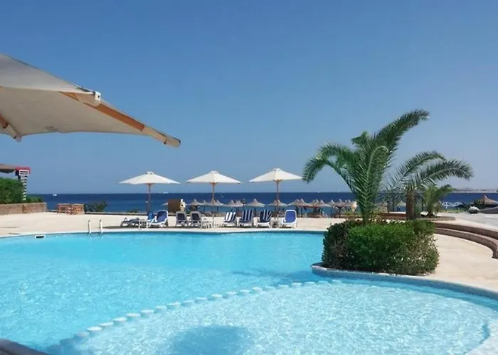 Palm Beach Piazza Beachfront Lovely Apartment