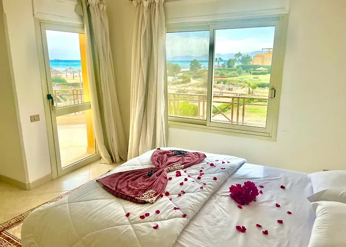 5-Brs Sandy Beachfront-Villa - Redsea View