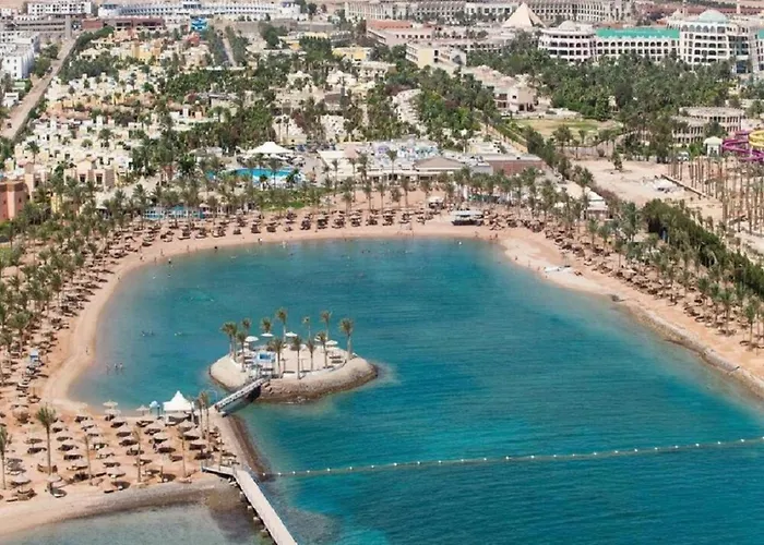 Hostgool Beach Chalets Mirage Bay Resort & Aqua Park