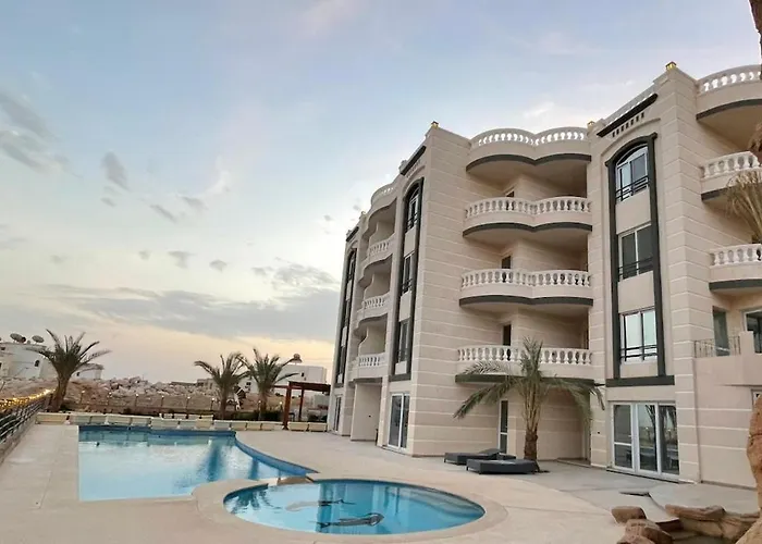 Luxury 1 Bedroom Sea Front Apartment