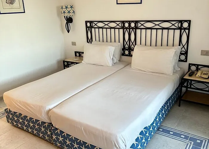 Suite Privata con balcone Aquamarine al Domin Coral Bay, Resort Diving, Spa&casinò