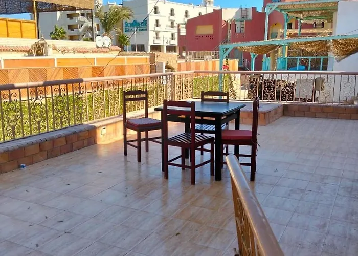 Al Sarfi Apartments