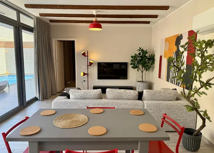 Modern 2Br Villa With Private Pool In Bali In Elgouna
