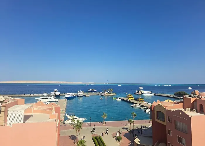 Amazing Roof In Marina Hurghada