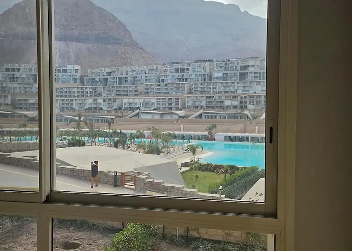 Unwinding Oasis