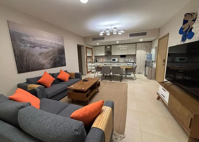 Apartment In Front Of The Beach
