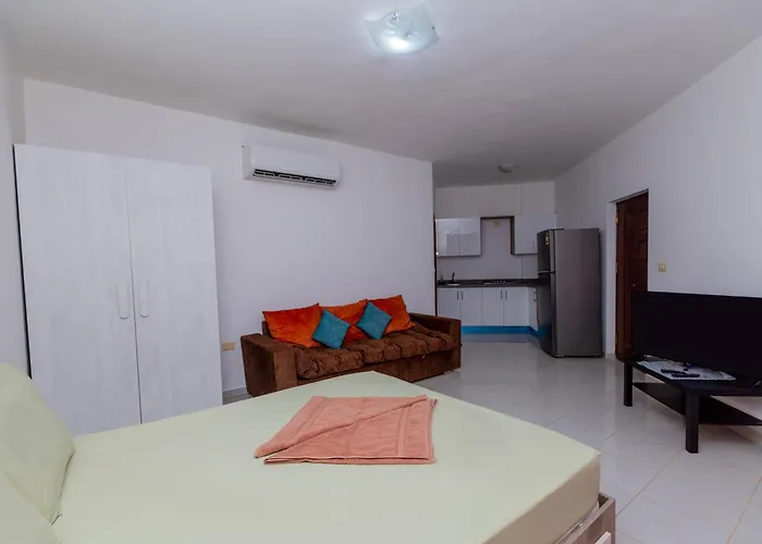 la bonita studio