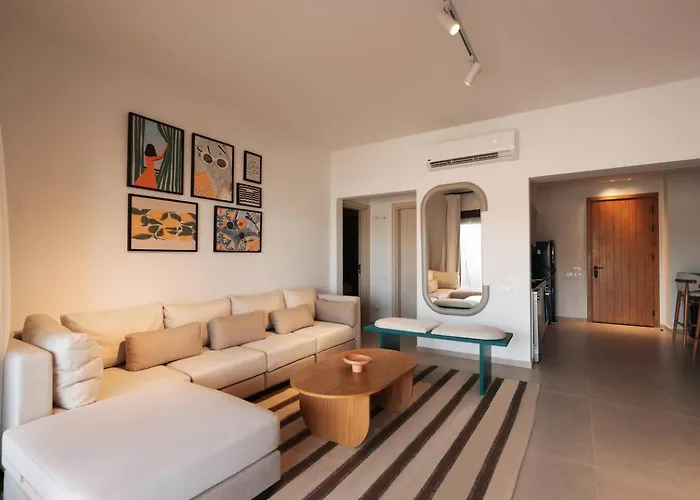 Serene 1Br Haven Kamaran