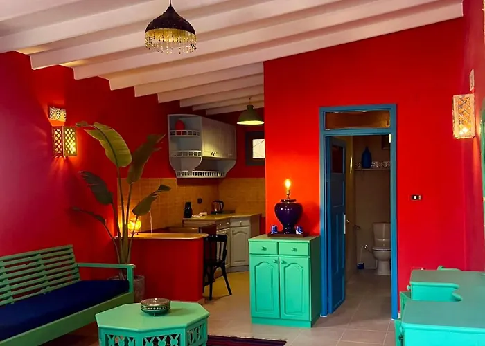House Of Riche Serviced Apartments By The Beach