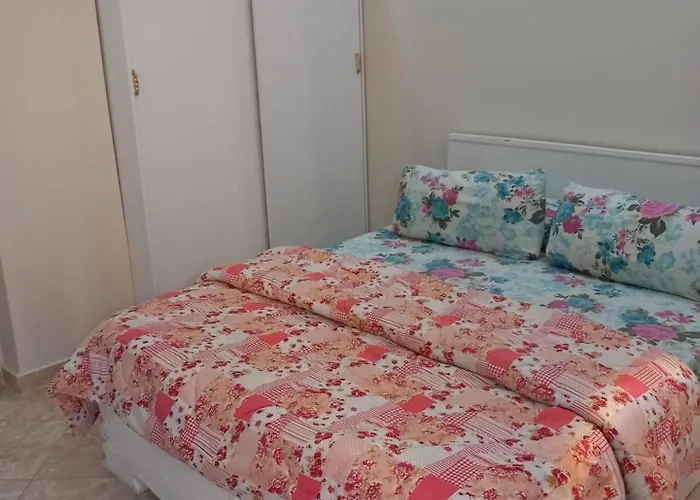 1 Bedroom Apartment Sleeping 2 People'S Only
