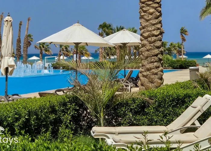 Ollystays - Seaview Mangroovy 1Br, Beach & Pool Free Access
