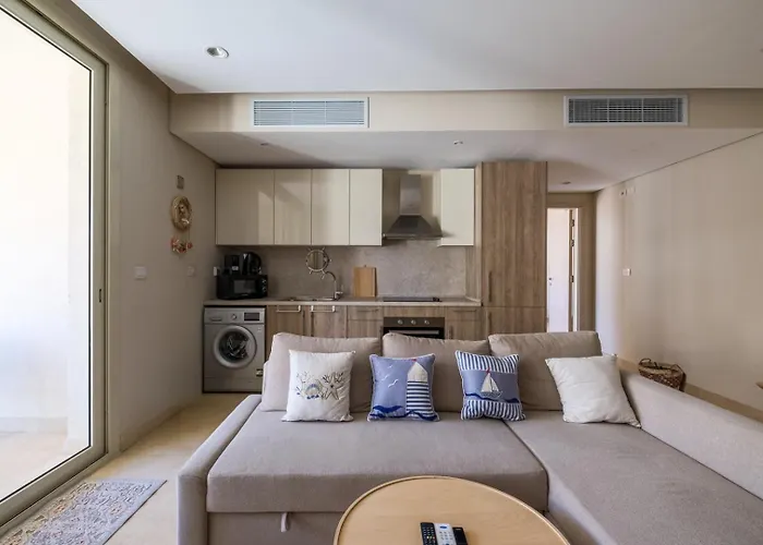Mangroovy 1Br + Sofa Bed • Pool & Beach Access