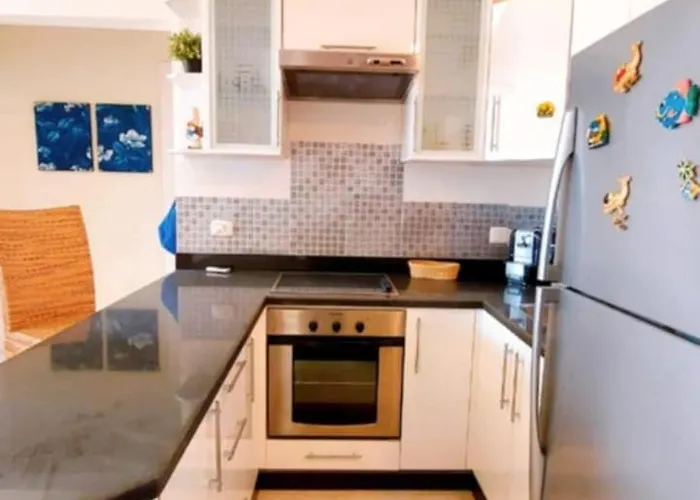 Apartment With Sea View And Swimming Pools