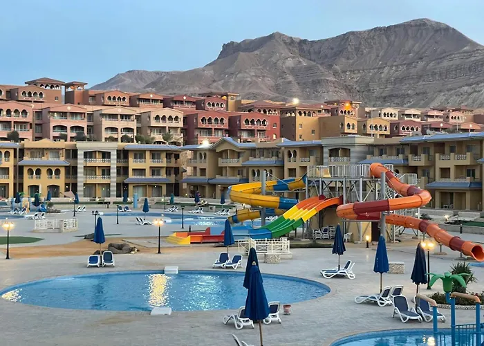 Private Chalets In Porto Sokhna Pyramids - Families Only