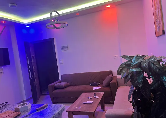Elegant Stay Apartment