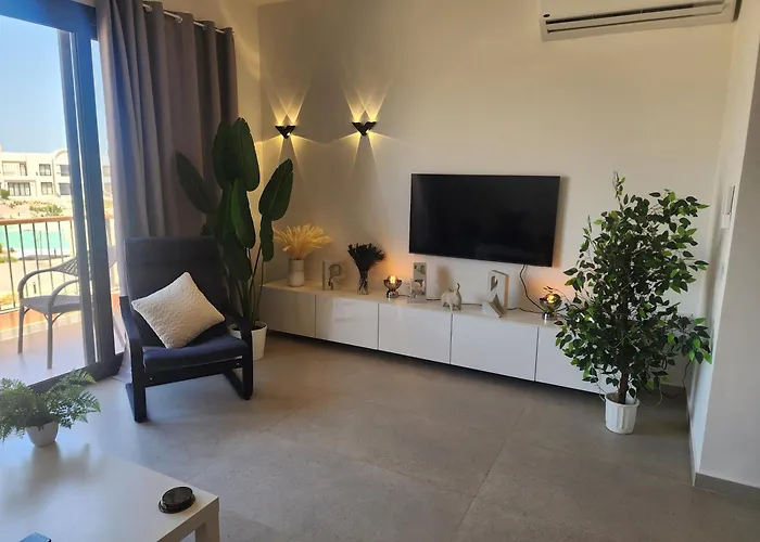 Duplex 1Br King Bed And1 Sofa Bed By The Pool