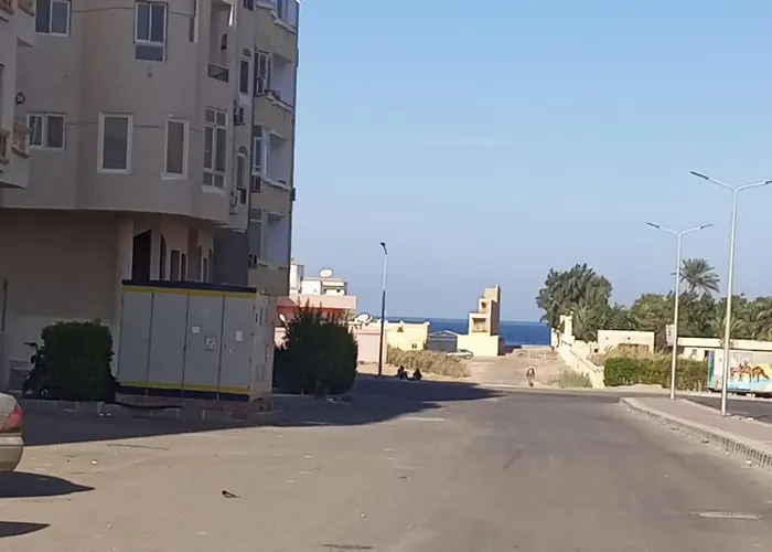 Apartment In Al-Ahyiaa, Tolal Street