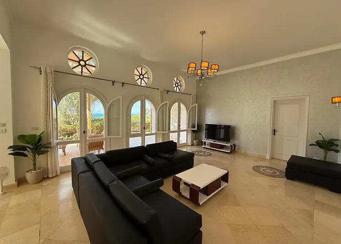 Hillside 4Br Villa, El Gouna Getaway