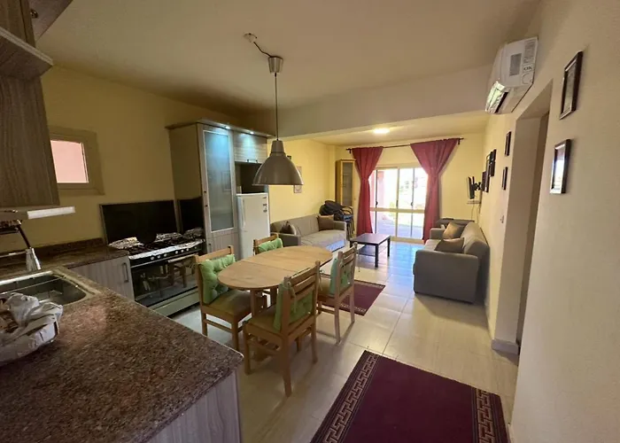 2 Bedroom Chalet Pool& Sea View Just Steps From The Sea Fanar De Luna Ain Sokhna