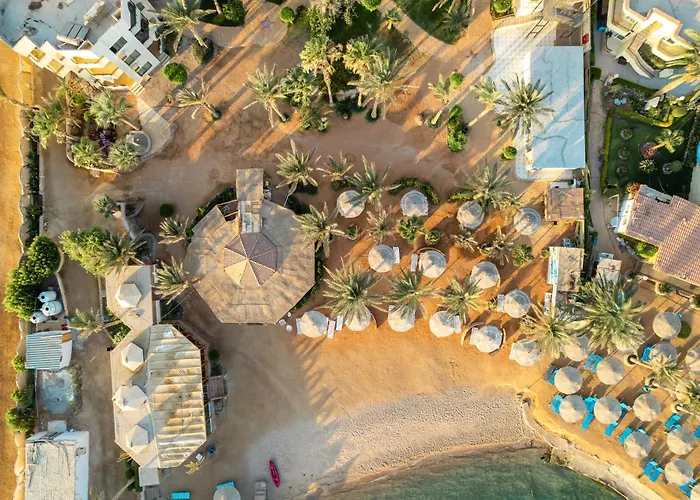 Geisum Beach Hotel