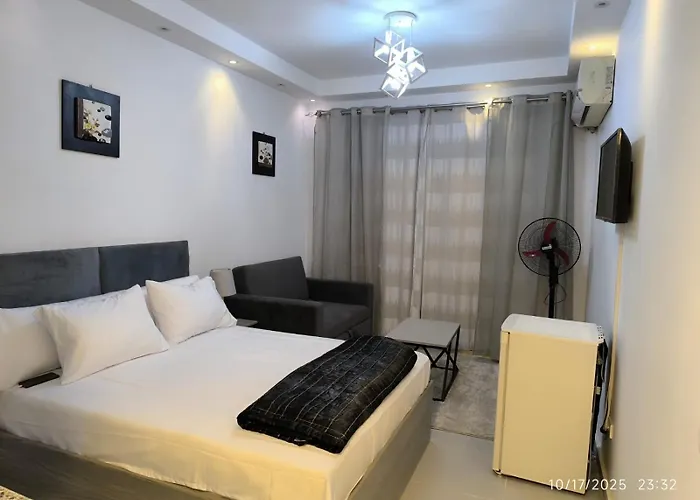 Florenza Khamsin Sea View